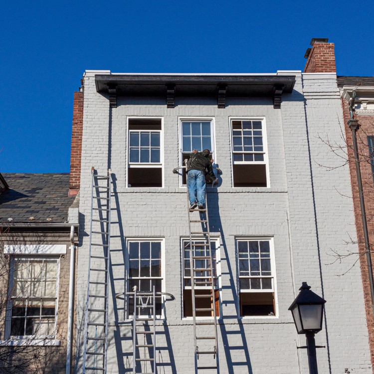 Painting services in Phoenix, AZ